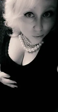 OnlyFans cuenta qqueen420bbw avatar 1