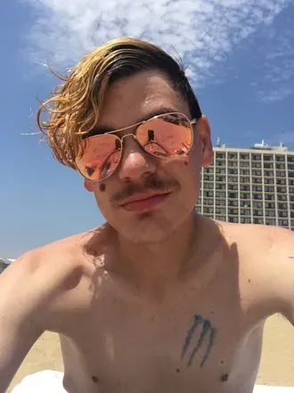 OnlyFans account  devo042094 avatar 1