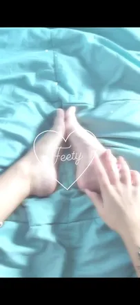 OnlyFans cuenta lovelylittlefeety header 2