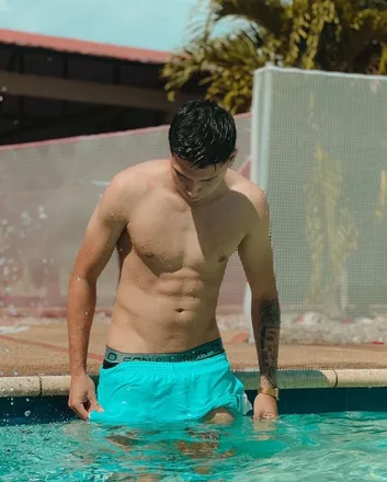 OnlyFans cuenta junior_robles header 2