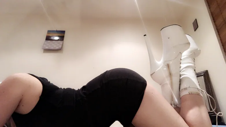 OnlyFans account  blondebombshell198 header 2