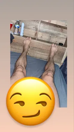 OnlyFans account  helloitchris avatar 1