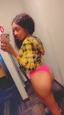 OnlyFans cuenta cinnabunss1 avatar 1