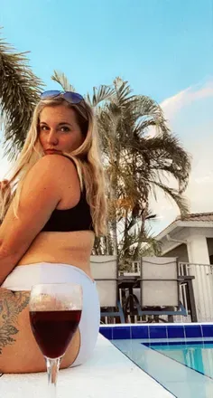 OnlyFans cuenta naughtynicole4228 avatar 1