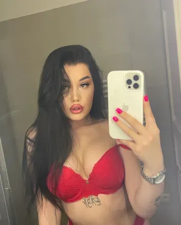 OnlyFans cuenta ninaritchie avatar 1