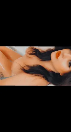 OnlyFans cuenta morticiamonroe header 2