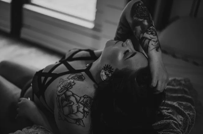 OnlyFans cuenta shhlay1 header 2