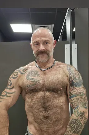 OnlyFans account  musclebearmontreal avatar 1