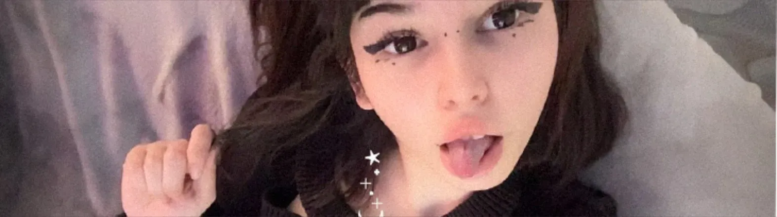 OnlyFans cuenta shyymoonwaify header 2