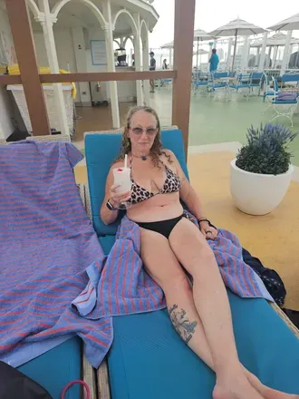 OnlyFans account  u34438593 avatar 1