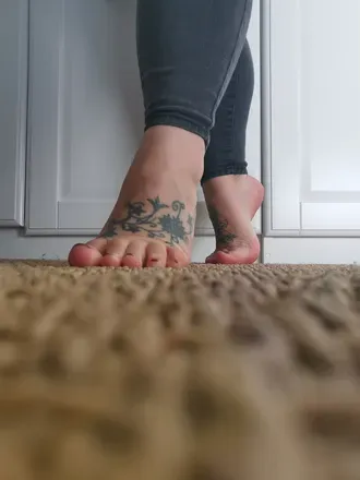 OnlyFans cuenta barefootlass_uk avatar 1