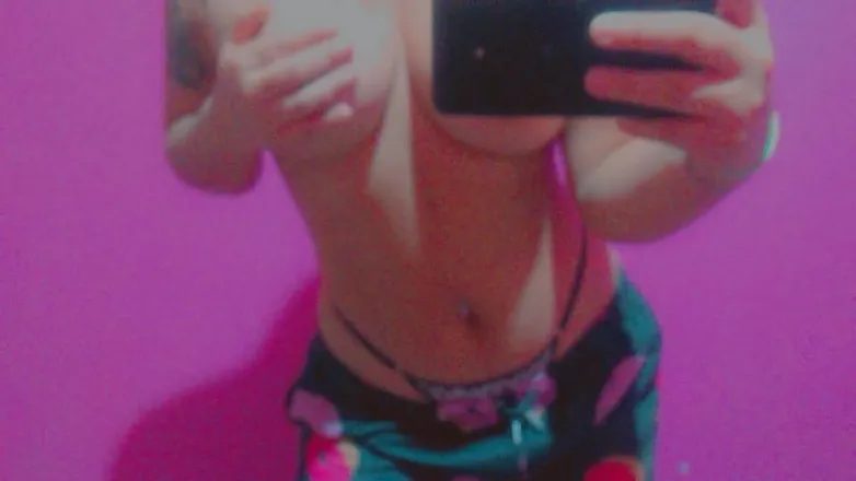 OnlyFans account  steffy_tt header 2