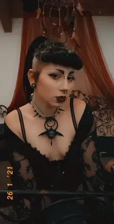 OnlyFans cuenta madratmadzie avatar 1