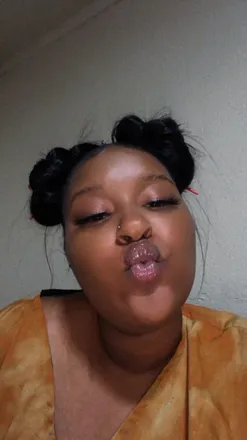 OnlyFans cuenta theerealhotcoco header 2