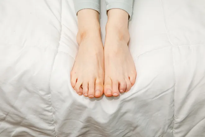 OnlyFans cuenta feetfrommara header 2