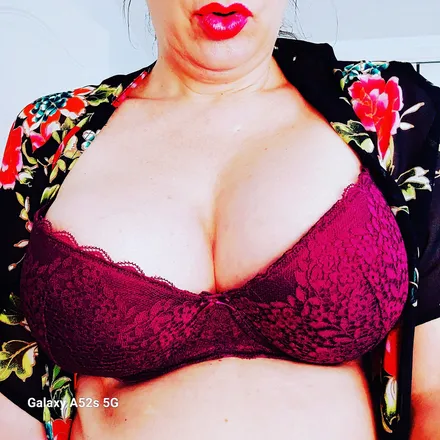 OnlyFans cuenta matureladybliss header 2