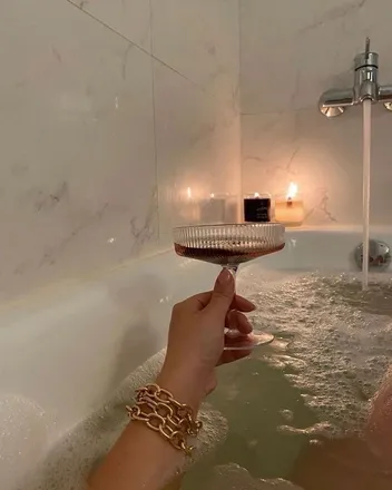 OnlyFans account  marylinthecougar header 2