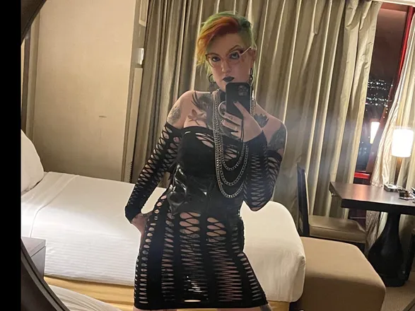 OnlyFans cuenta tit4tat_succubus header 2