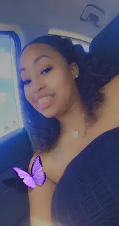 OnlyFans account  prettybadrell avatar 1
