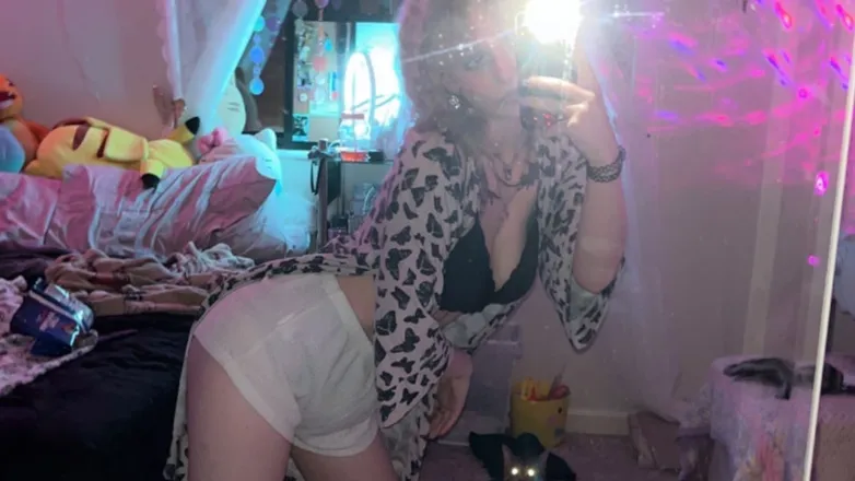 OnlyFans cuenta crybaby.labia header 2