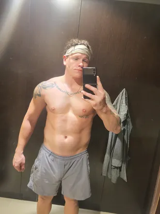 OnlyFans cuenta u222897208 header 2