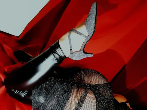 OnlyFans cuenta emilymelody header 2