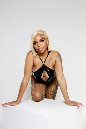 OnlyFans cuenta loveeekamishaaa header 2