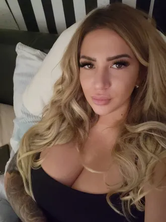 OnlyFans cuenta meandyou2223 header 2