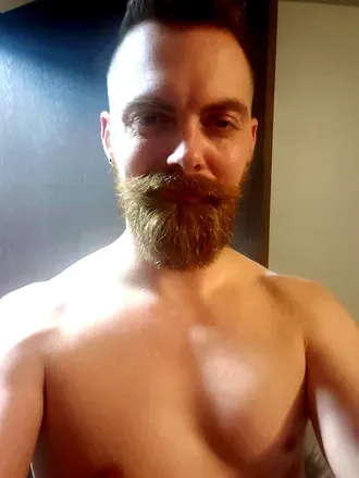 OnlyFans account  ur_average_man avatar 1