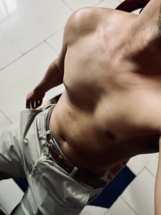 OnlyFans cuenta nazanoc header 2