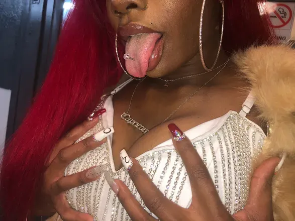 OnlyFans cuenta msbriluv avatar 1