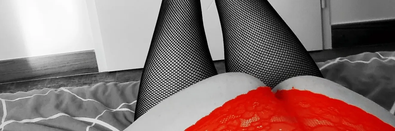 OnlyFans cuenta lilyslittlefeet7 header 2
