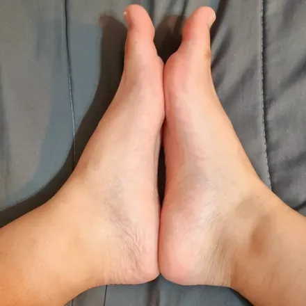 OnlyFans cuenta solooo_piees_147 avatar 1