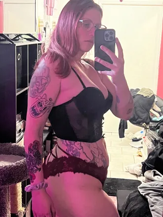 OnlyFans cuenta stonikitten header 2