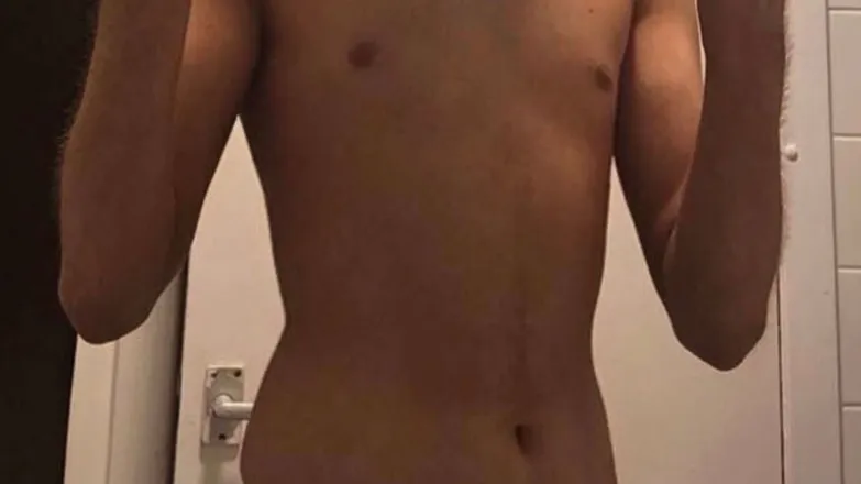 OnlyFans cuenta anonbi18 header 2