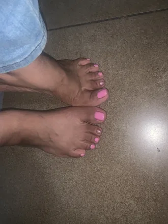 OnlyFans cuenta ilovetoes05 header 2