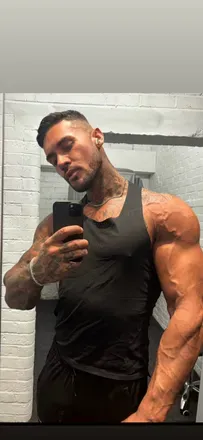 OnlyFans cuenta uk_alpha1 avatar 1