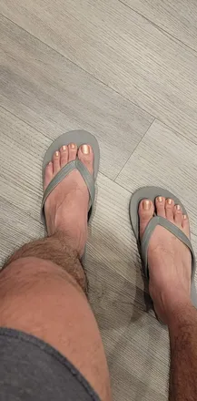OnlyFans cuenta feetbewithu header 2