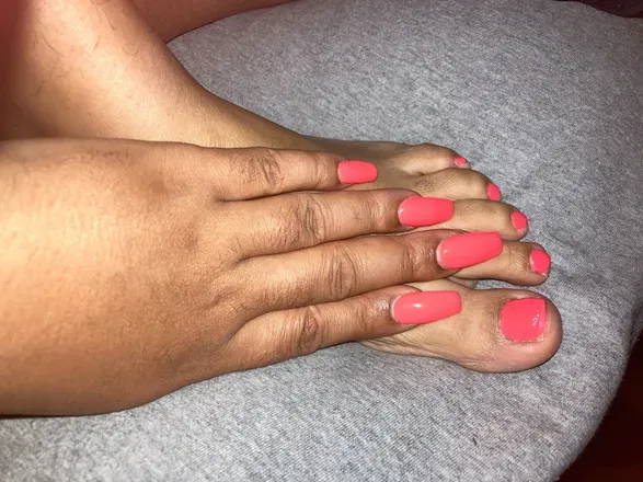 OnlyFans account  queenredd704 avatar 1