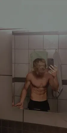 OnlyFans cuenta whatscrackinand avatar 1