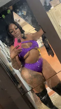 OnlyFans account  threetierkake avatar 1