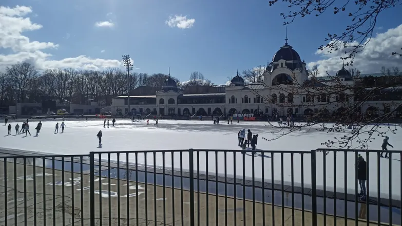 OnlyFans cuenta yourownboy97 header 2