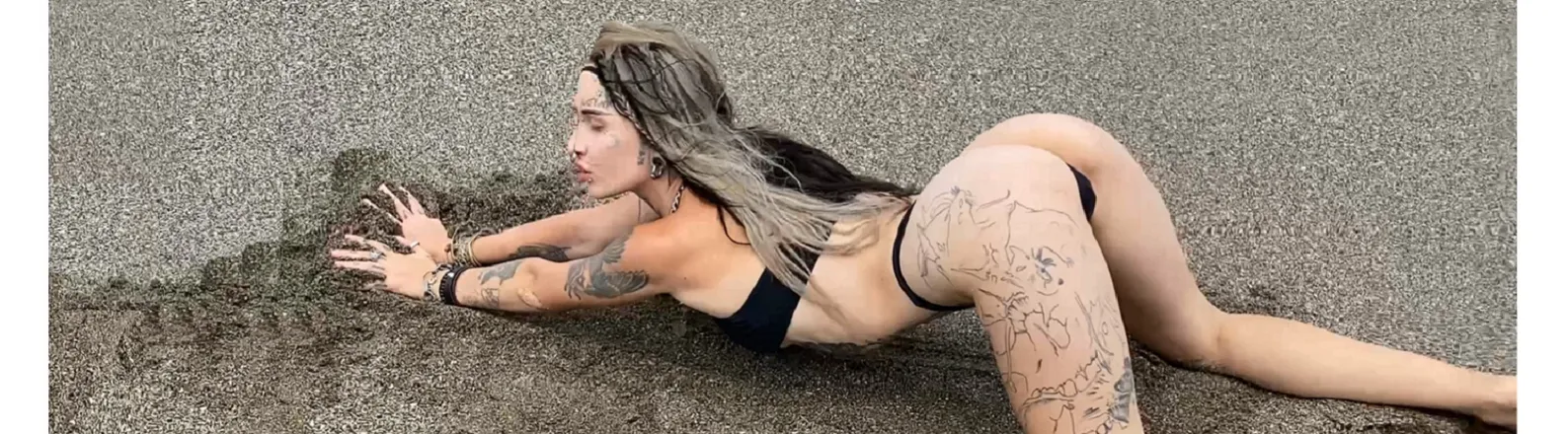 OnlyFans cuenta piercedbaby_free header 2