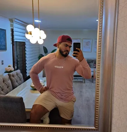 OnlyFans cuenta magnuswhitee header 2