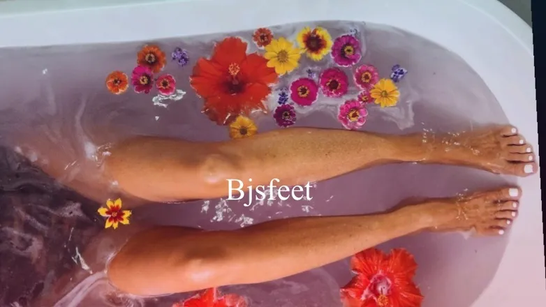 OnlyFans cuenta bjs-feet header 2