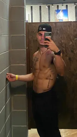 OnlyFans cuenta champagnemase avatar 1