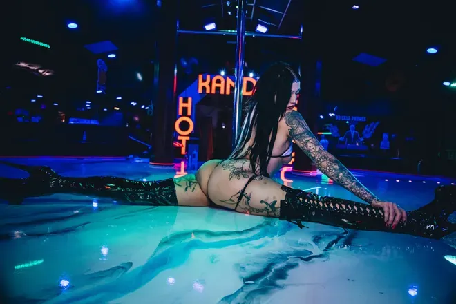 OnlyFans account  lexusliminal header 2