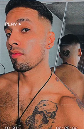 OnlyFans cuenta rickyp-9 header 2
