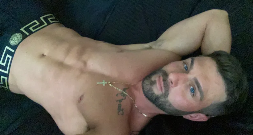 OnlyFans cuenta amerc8090 header 2