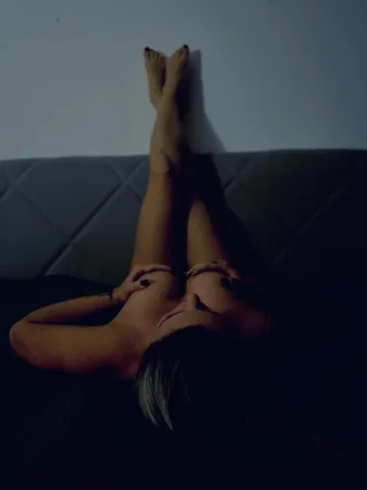 OnlyFans account  miss_tina077 header 2
